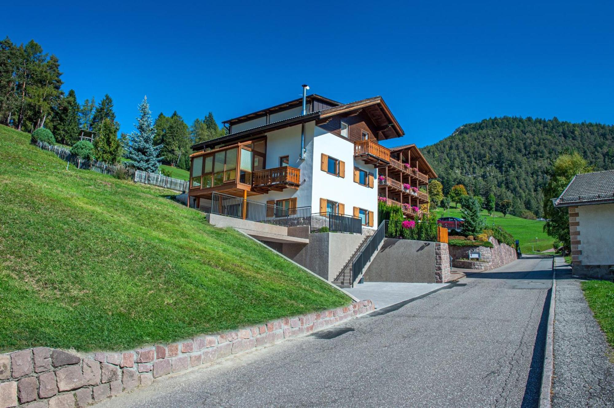Apartment Sellablick Ortisei Kültér fotó
